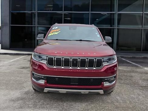 Used 2024 Jeep Wagoneer Series III w/ Convenience Group I AWD/4WD image 3