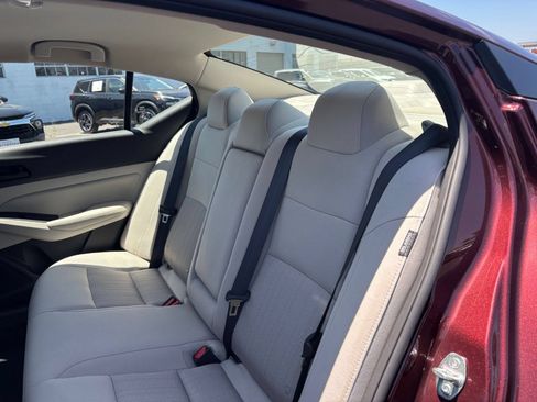 Used 2025 Nissan Altima 2.5 SV FWD image 22