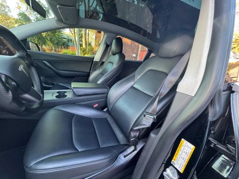 Used 2022 Tesla Model Y Performance AWD/4WD image 14