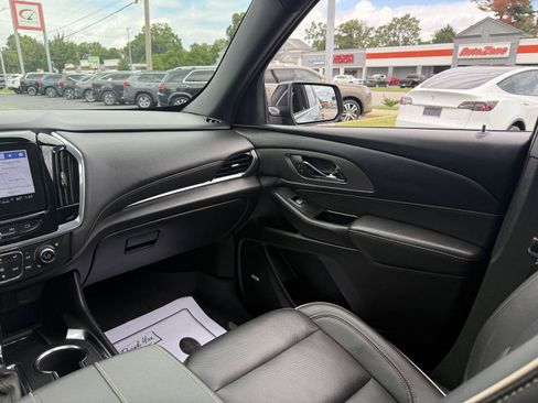 Used 2023 Chevrolet Traverse Premier w/ LPO, Floor Liner Package FWD image 38