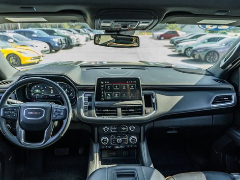 Used 2023 GMC Yukon XL AT4 w/ AT4 Premium Package image 25