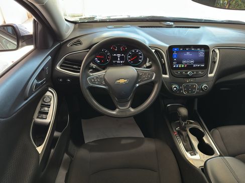 Used 2024 Chevrolet Malibu LT image 8