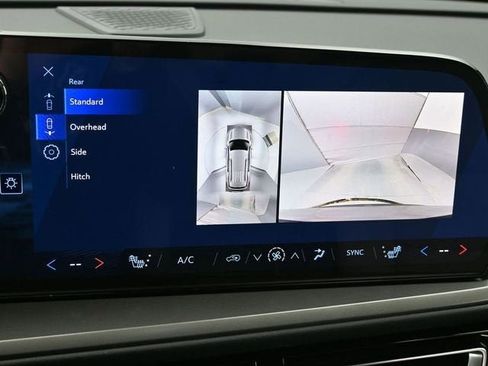 New 2026 Chevrolet Traverse LT w/ Enhanced Driving Package FWD image 34
