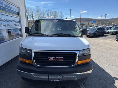 Used 2024 GMC Savana 2500 w/ Driver Convenience Package RWD image 7
