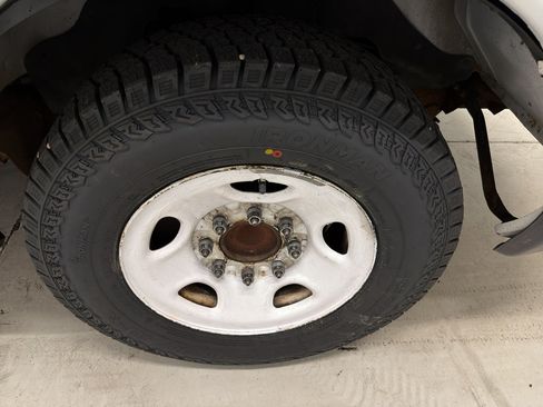 Used 2013 GMC Savana 3500 RWD image 5