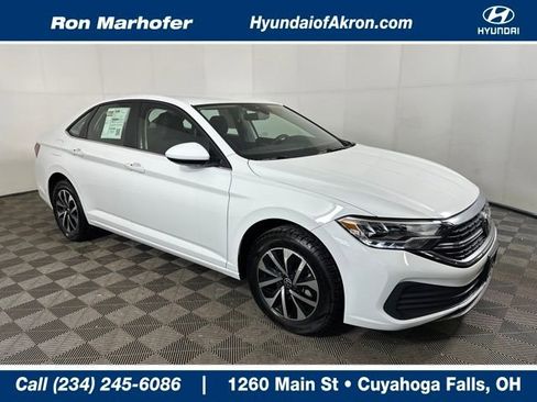 Used 2024 Volkswagen Jetta S image 1