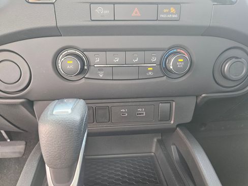 Used 2024 Nissan Frontier S image 13