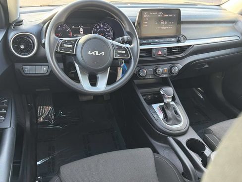 Used 2024 Kia Forte LX FWD image 7