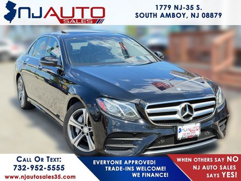 Used 2017 Mercedes-Benz E 300 4MATIC image 1