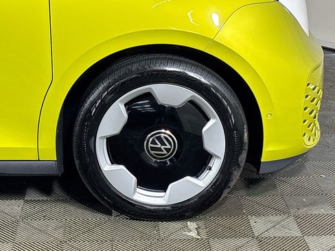 New 2025 Volkswagen ID. Buzz Pro S Plus image 23
