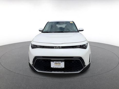 Used 2025 Kia Soul LX w/ LX Technology Package FWD image 3