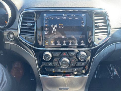 Used 2019 Jeep Grand Cherokee Limited w/ Luxury Group II image 13