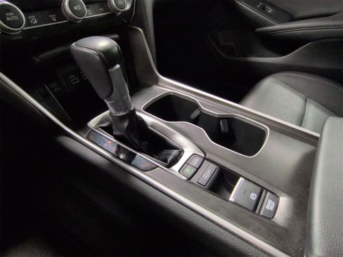 Used 2022 Honda Accord Sport image 32