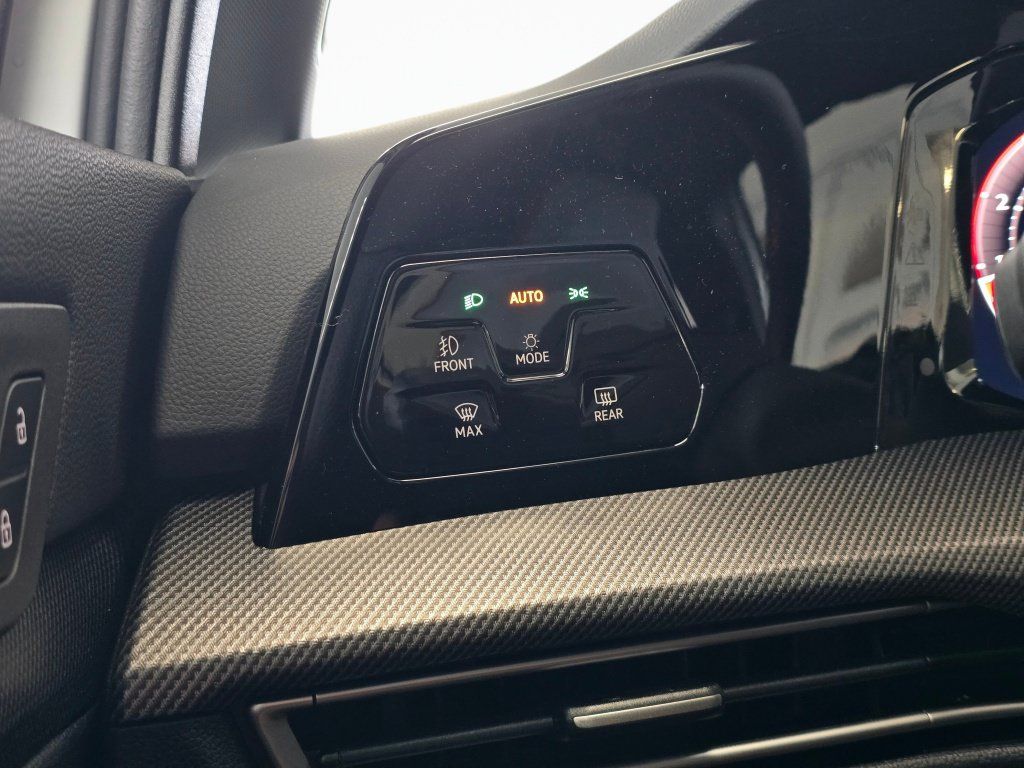 New 2026 Volkswagen GTI SE FWD image 23