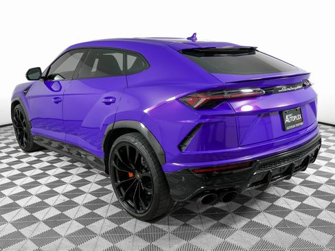 Used 2021 Lamborghini Urus image 7