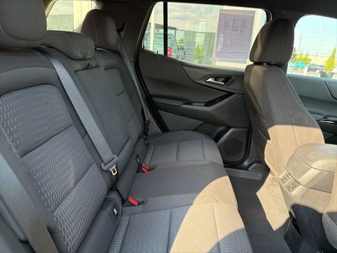 Used 2026 Chevrolet Equinox LT FWD image 27