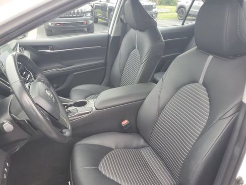 Used 2024 Toyota Camry SE FWD image 15