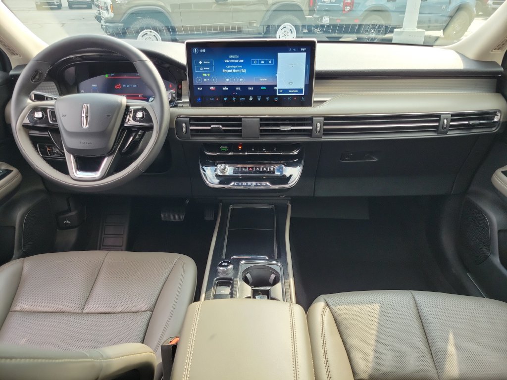 Certified 2023 Lincoln Corsair AWD w/ Equipment Group 101A image 11