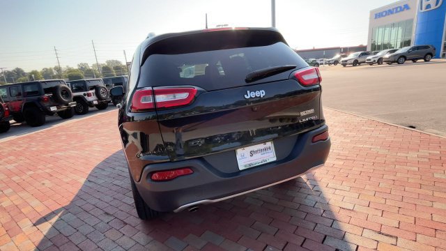 Used 2016 Jeep Cherokee Limited FWD image 8
