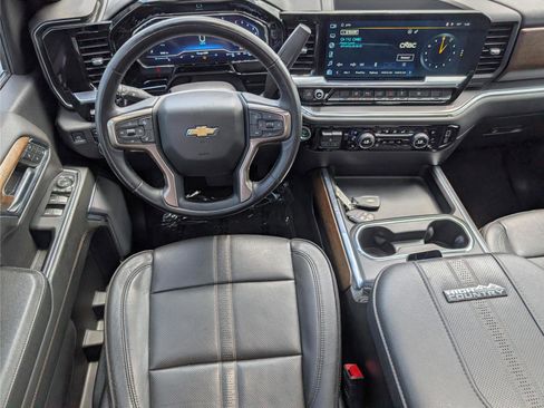 Used 2024 Chevrolet Silverado 2500 High Country w/ High Country Premium Package image 28