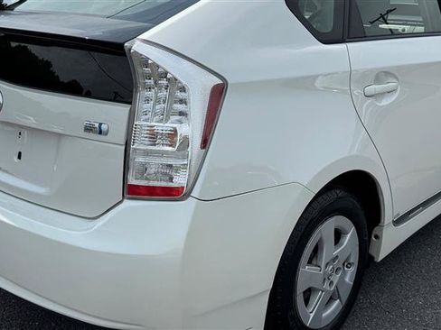 Used 2011 Toyota Prius Three w/ Solar Roof Pkg FWD image 22
