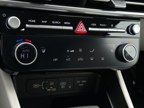 Certified 2025 Hyundai Tucson SEL image 17