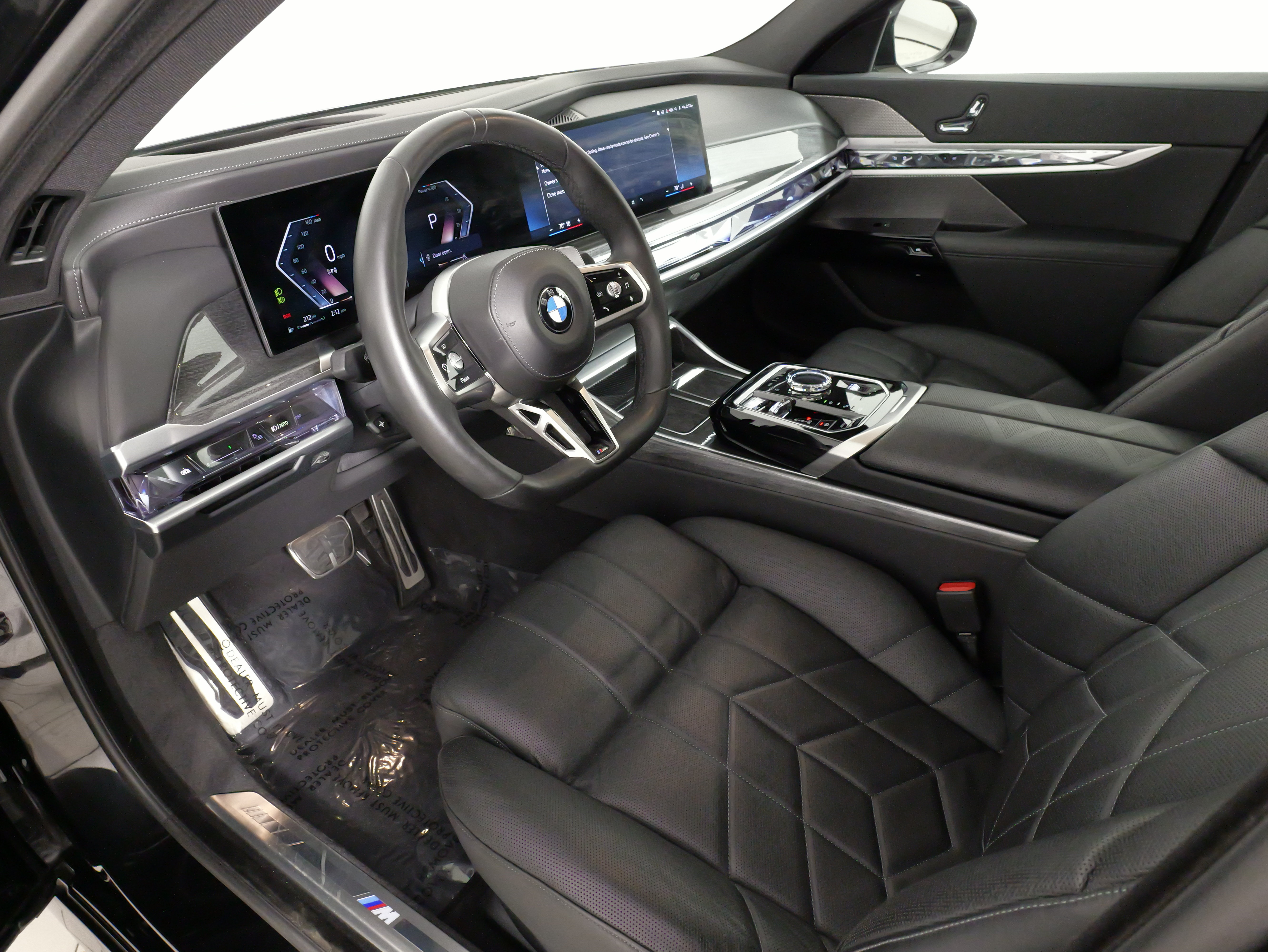 Used 2023 BMW 740i w/ Executive Package RWD image 29