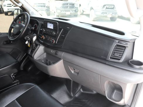 Used 2024 Ford Transit 250 148 Medium Roof RWD image 31