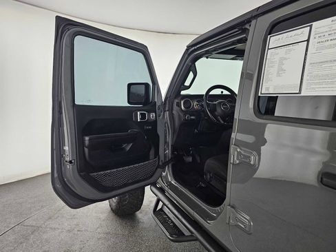 Used 2020 Jeep Gladiator Sport w/ Quick Order Package 24S image 19