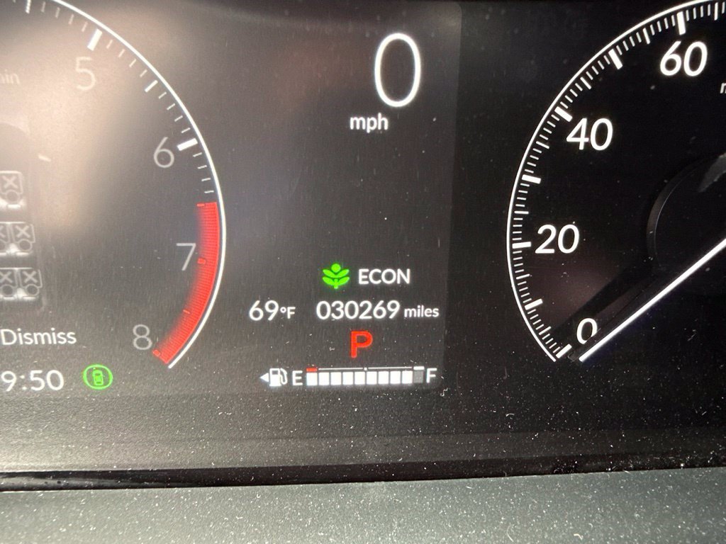 Used 2024 Honda Pilot Touring image 15