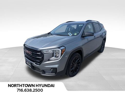 Used 2023 GMC Terrain SLE w/ Driver Convenience Package AWD/4WD image 1