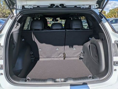 New 2026 Jeep Compass Latitude w/ Sun and Sound Group image 11