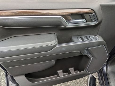 Used 2023 Chevrolet Silverado 1500 LT image 9