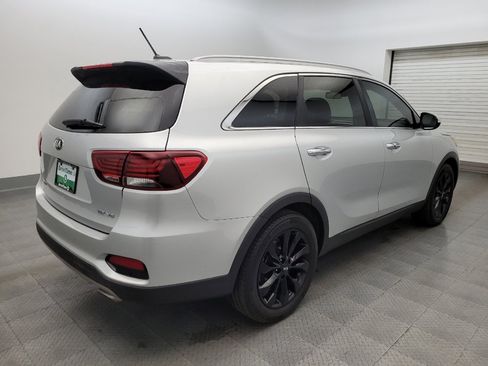 Used 2020 Kia Sorento EX FWD image 9
