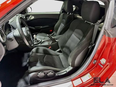 Used 2013 Nissan 370Z Coupe RWD image 23