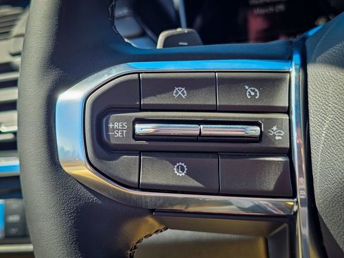 New 2026 GMC Acadia Elevation image 20