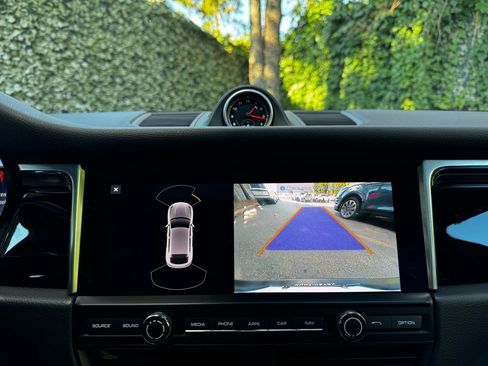 Used 2021 Porsche Macan image 15