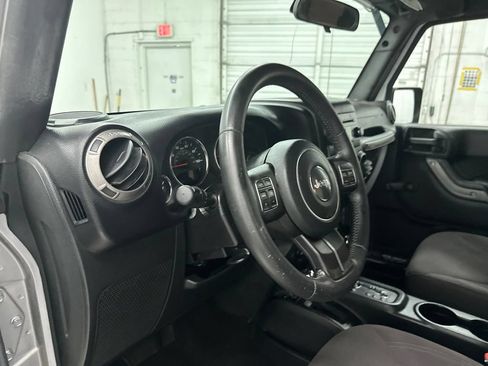 Used 2015 Jeep Wrangler Sport AWD/4WD image 10