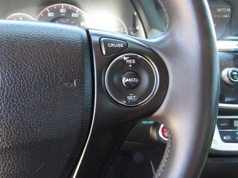 Used 2013 Honda Accord EX-L image 23