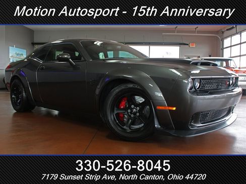 Used 2018 Dodge Challenger SRT Demon RWD image 2