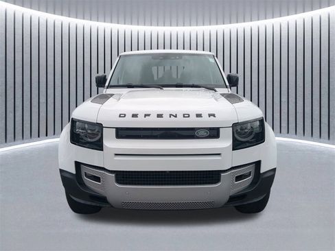 Used 2024 Land Rover Defender 110 S image 10