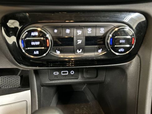 Certified 2023 Buick Encore GX Select w/ Sport Touring Package AWD/4WD image 16