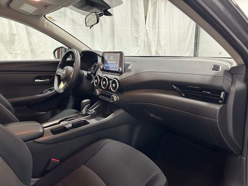 Used 2025 Nissan Sentra SV image 57