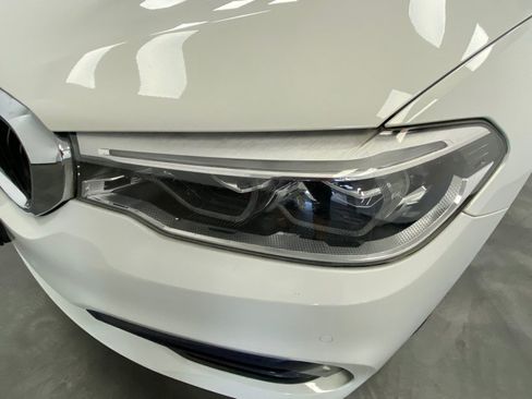 Used 2017 BMW 540i xDrive AWD/4WD image 11