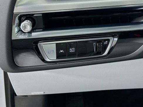 Used 2025 Cadillac Lyriq Sport image 11