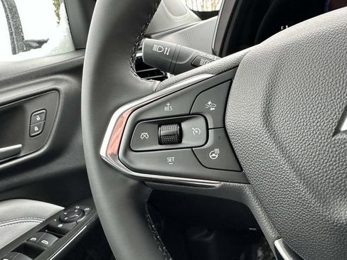 New 2025 Chevrolet Trax LT w/ Driver Confidence Package image 21
