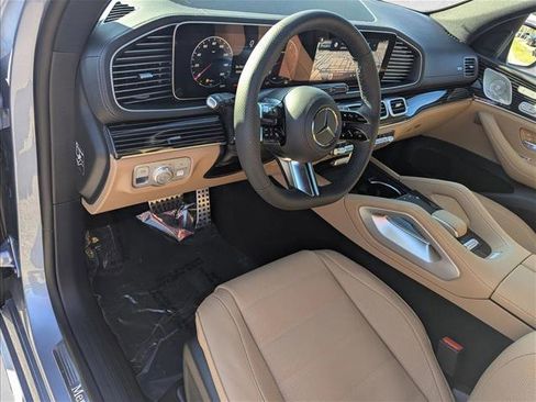 New 2026 Mercedes-Benz GLS 450 4MATIC image 3