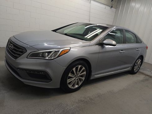 Used 2015 Hyundai Sonata Sport w/ Option Group 03 FWD image 2