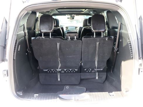 Used 2025 Chrysler Pacifica Limited FWD image 58