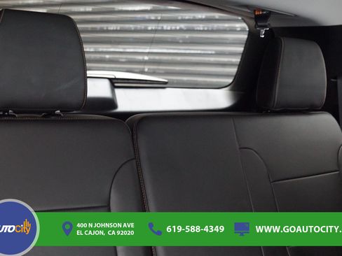 Used 2020 Chevrolet Traverse Premier w/ Redline Edition FWD image 15